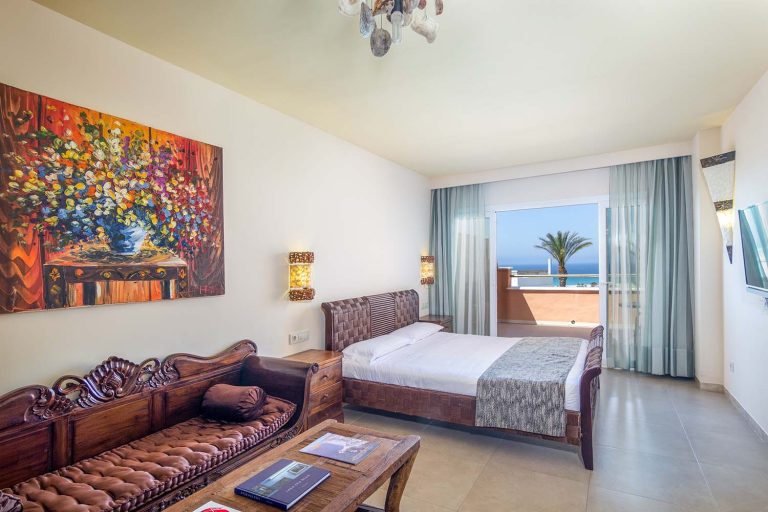 habitacion premium del hotel el cortijo de zahara