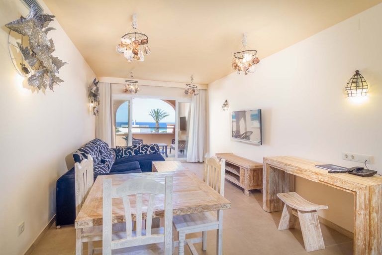 habitacion junior suite premium del hotel el cortijo de zahara