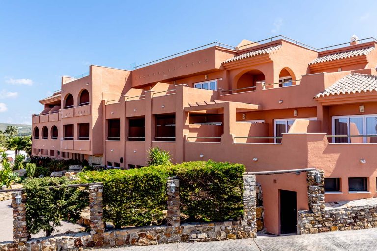 edificio del hotel el cortijo de zahara