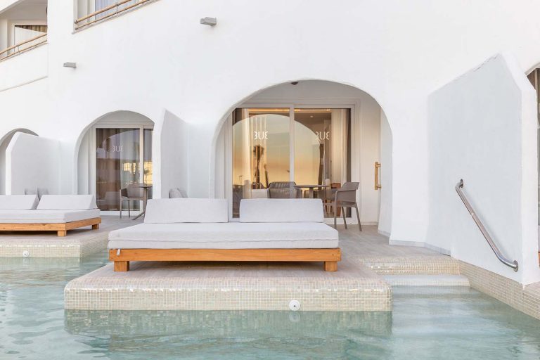 exterior de la habitacion swim up del hotel zahara beach