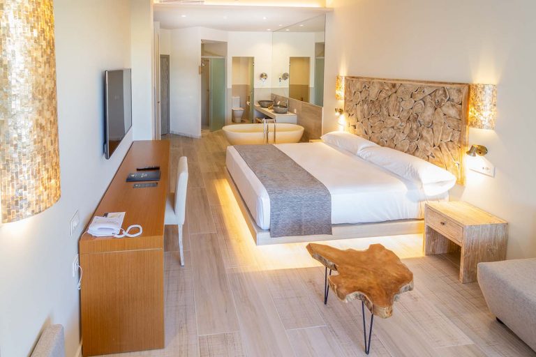 habitacion standard del hotel zahara beach