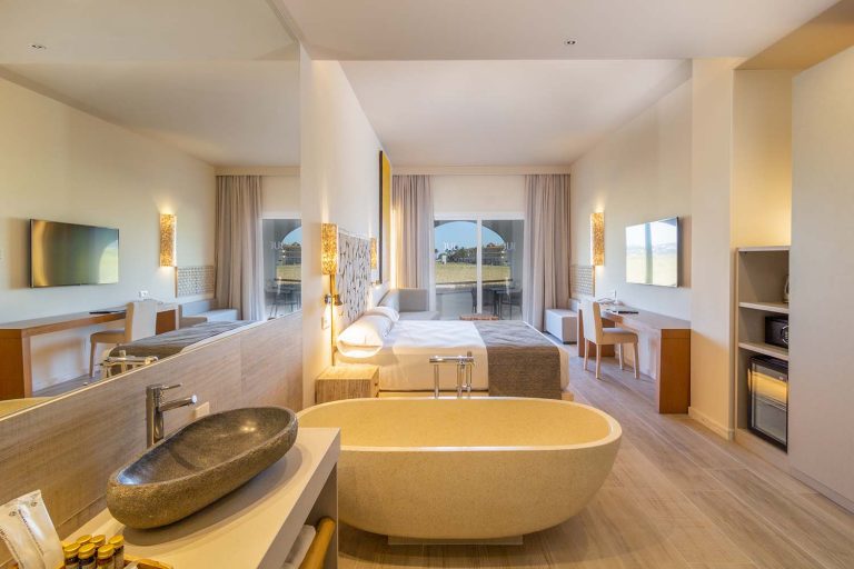 habitacion standard del hotel zahara beach