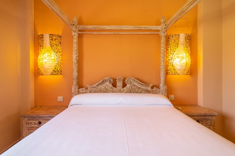 apartamentos y villas zahara sol