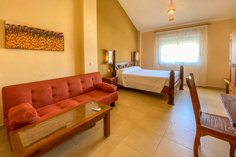 apartamentos y villas zahara sol