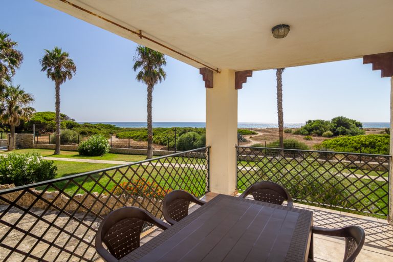 vista desde la terraza de una de las villas de zahara sol