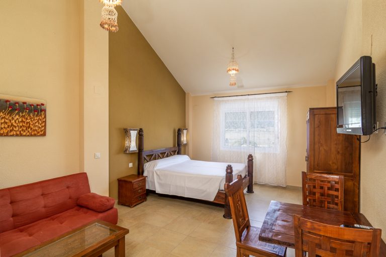 apartamentos y villas zahara sol