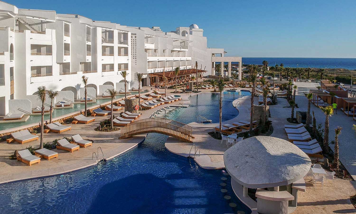 hotel zahara beach & spa