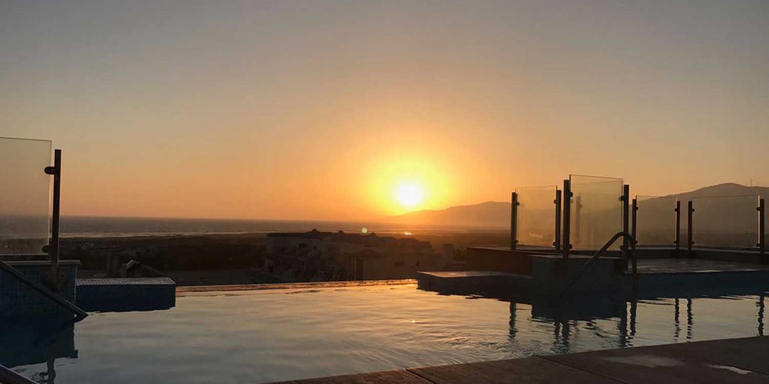 piscina infinity del hotel tarifa lances