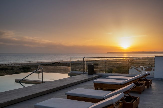 Qhotels infinity pool