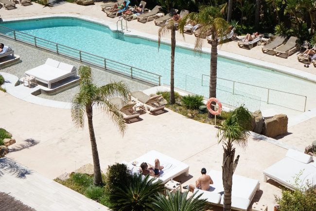Piscina del hotel Tarifa Lances